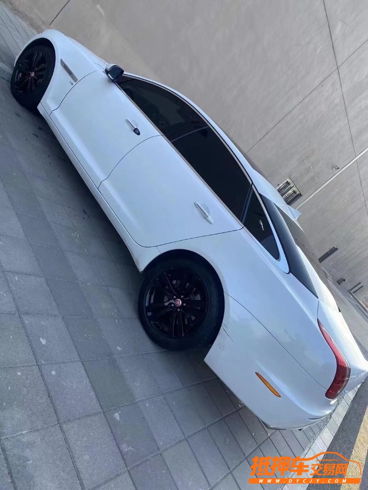營口15年捷豹XJL5