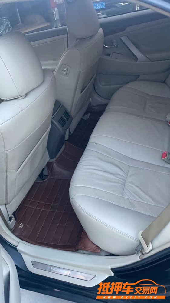 北京13年丰田凯美瑞1