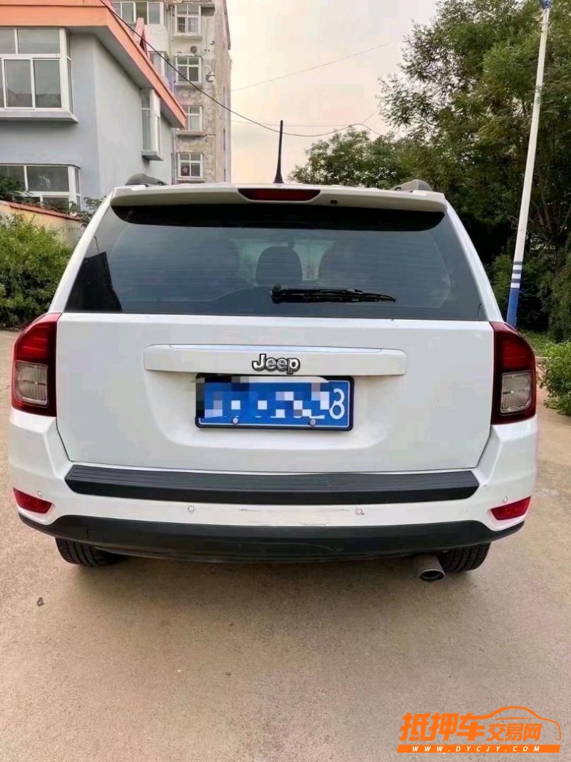 青島15年Jeep指南者1