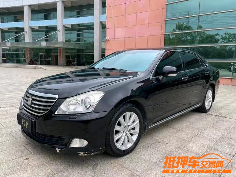 盐城11年丰田皇冠3