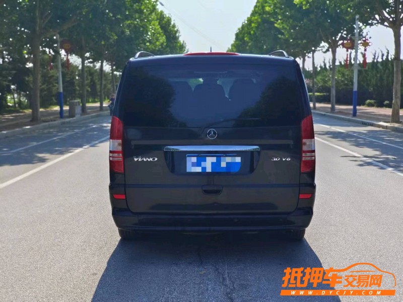 烟台14年奔驰唯雅诺3