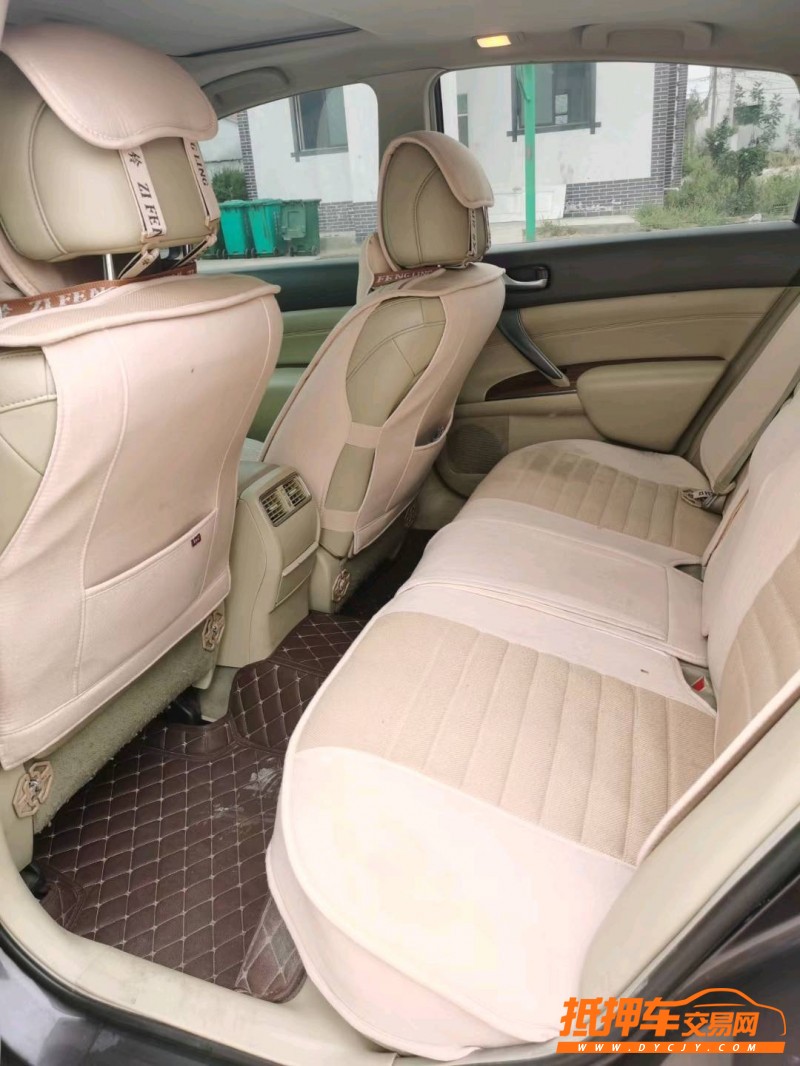 徐州12年日产天籁1