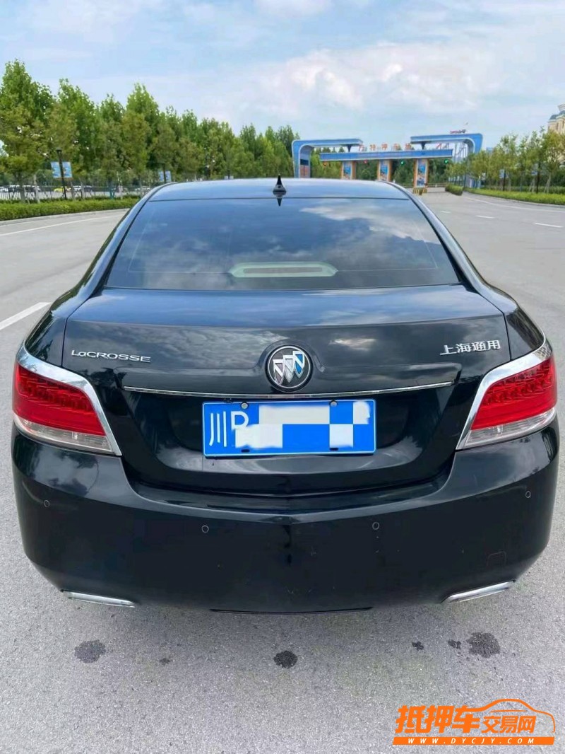 烟台12年别克君越6