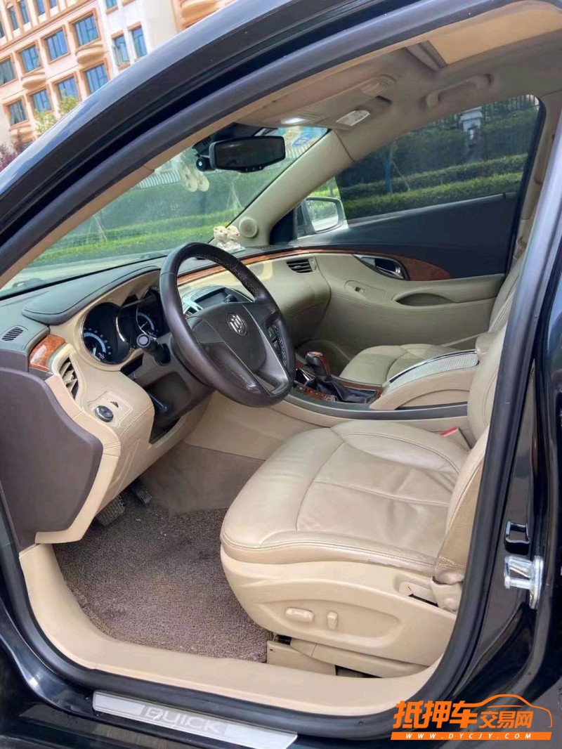 烟台12年别克君越7
