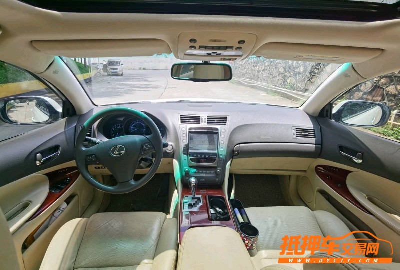 东莞10年雷克萨斯GS8