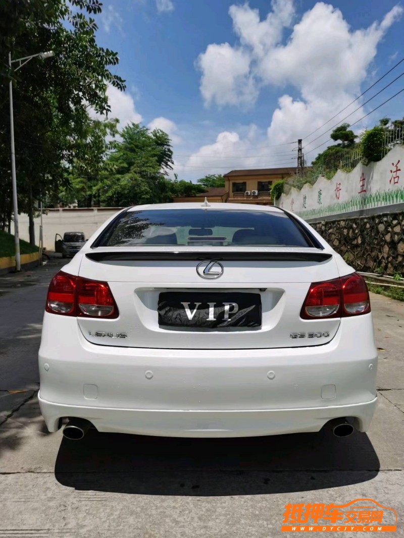 东莞10年雷克萨斯GS9