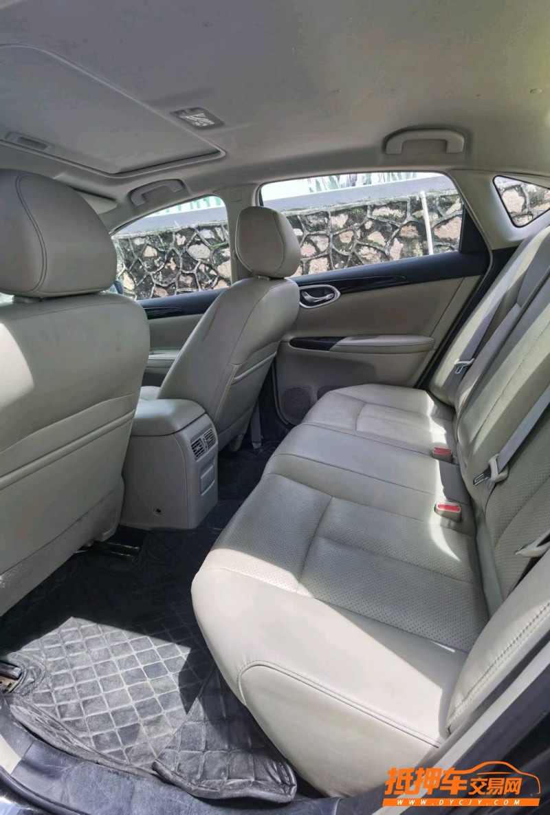 东莞17年日产轩逸7