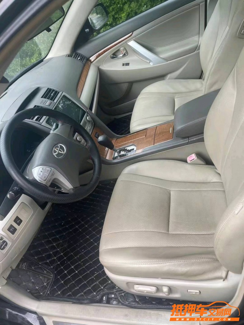 潍坊11年丰田凯美瑞8