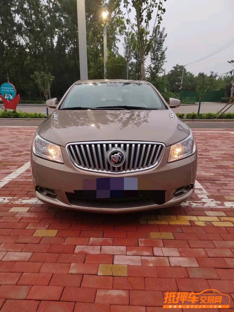 潍坊13年别克君越1