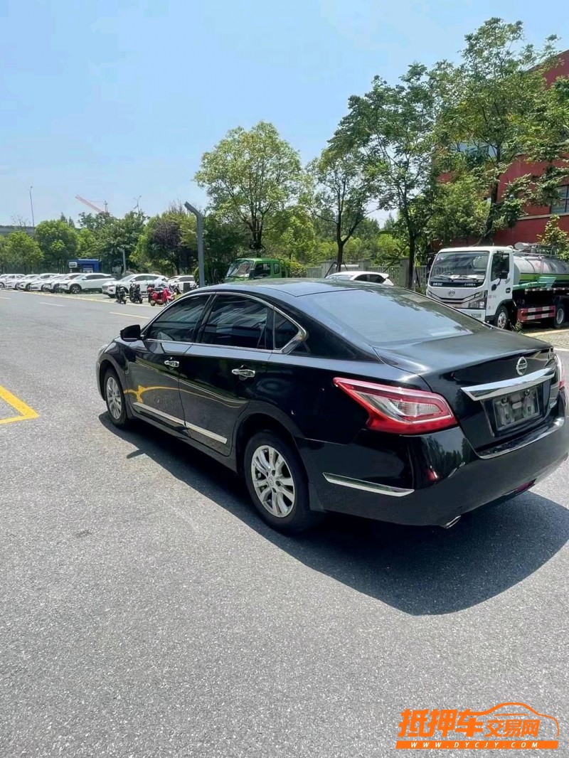 徐州15年日产天籁4