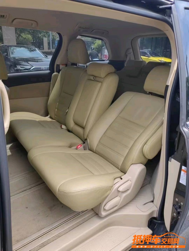 徐州17年丰田普瑞维亚5
