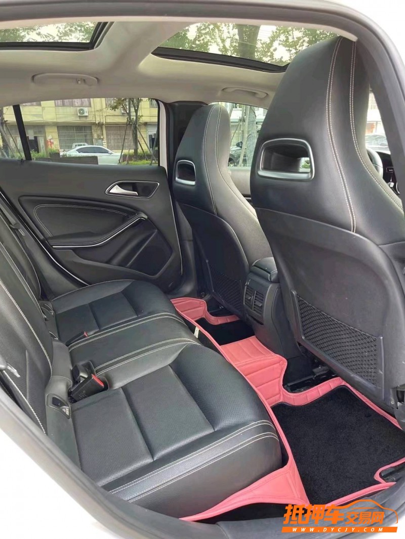 徐州17年奔驰GLA5