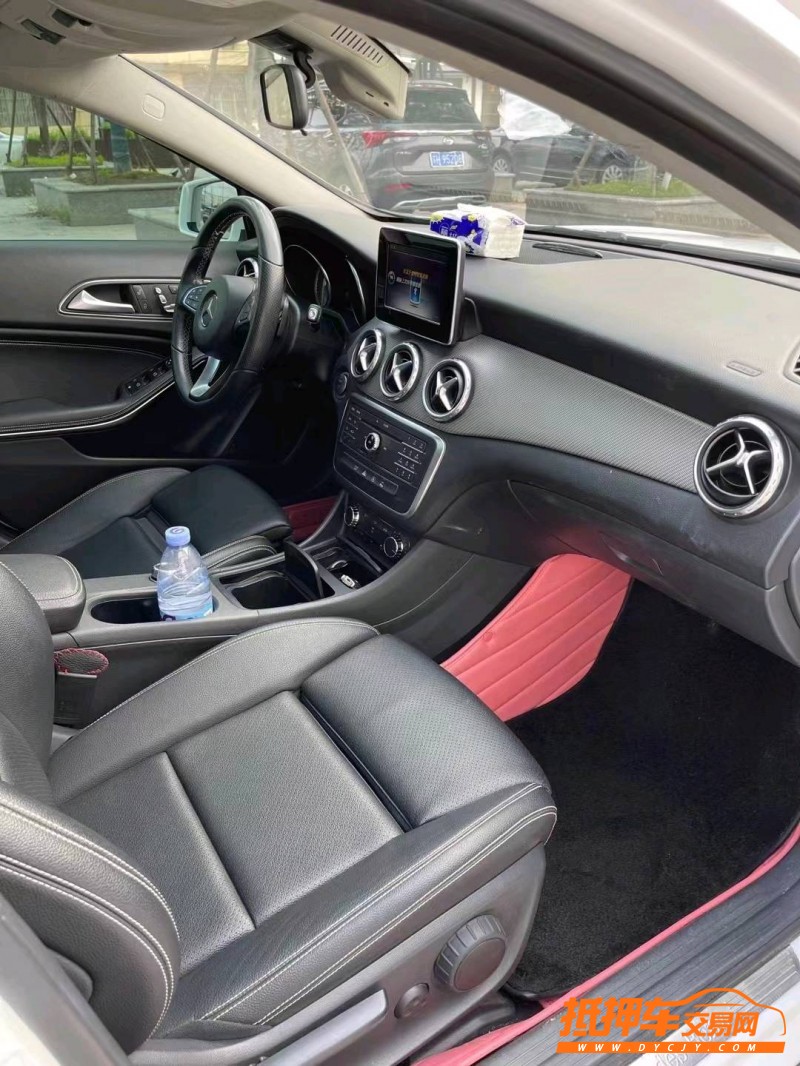 徐州17年奔驰GLA6