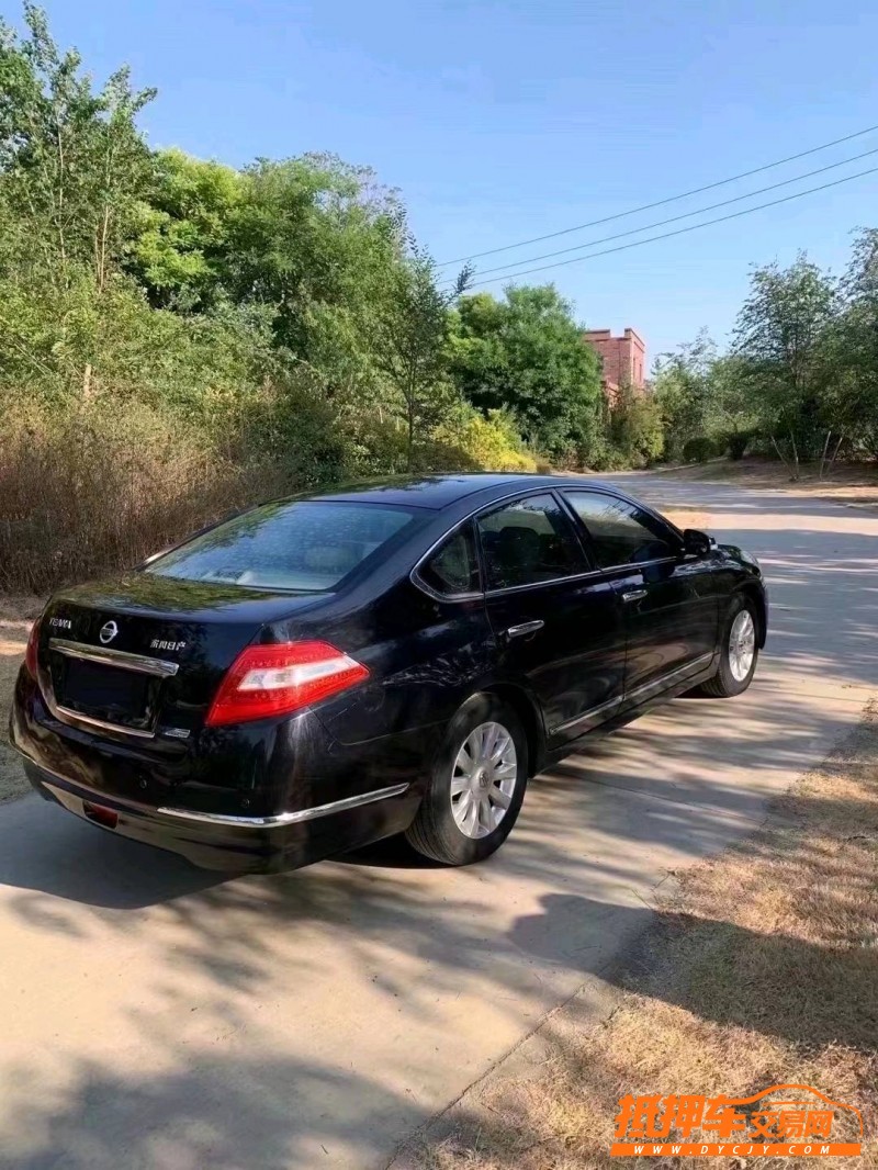 北京11年日产天籁5