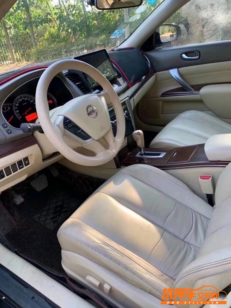 北京11年日产天籁3