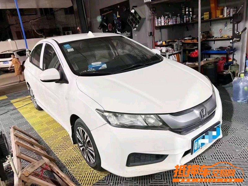 广州16年本田锋范2