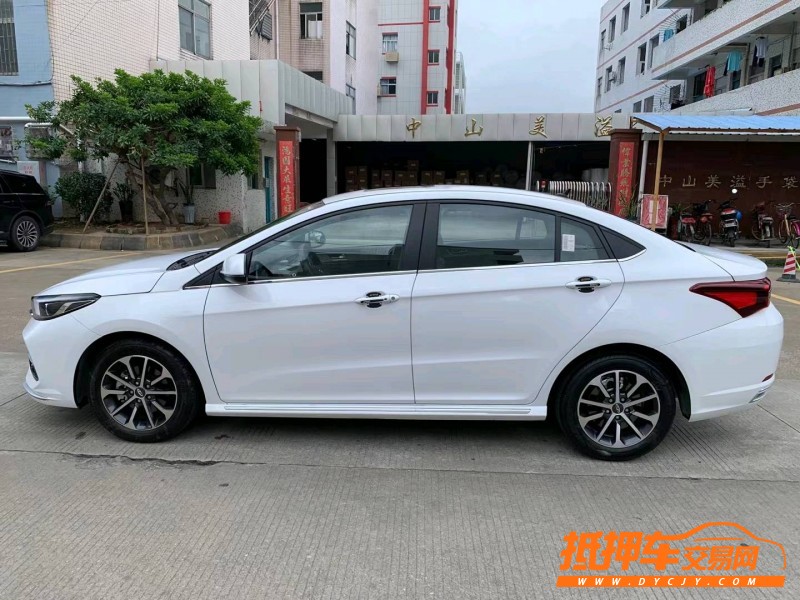 中山22年奇瑞艾瑞泽2