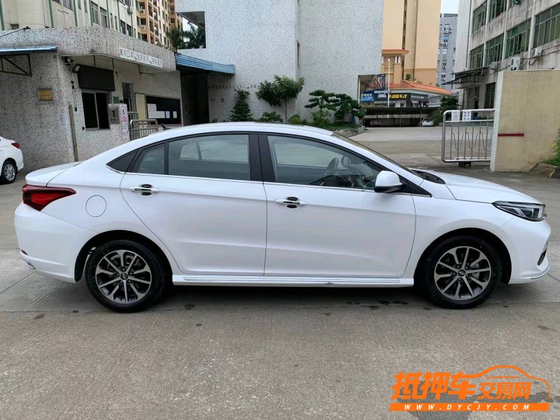 中山22年奇瑞艾瑞泽3