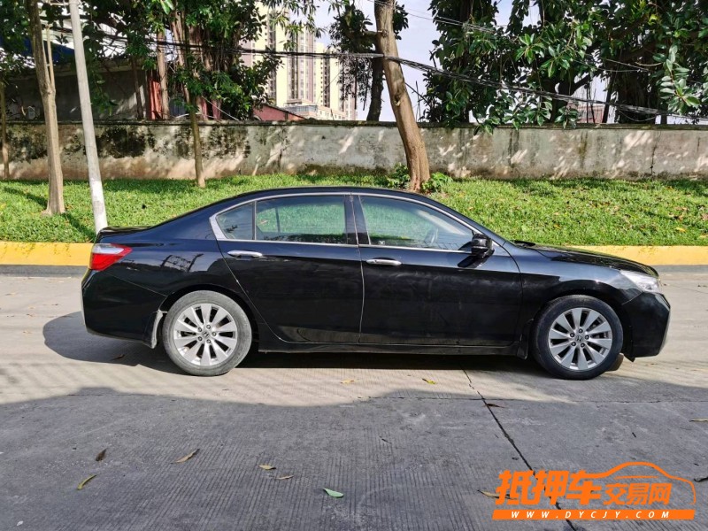 东莞14年本田雅阁4