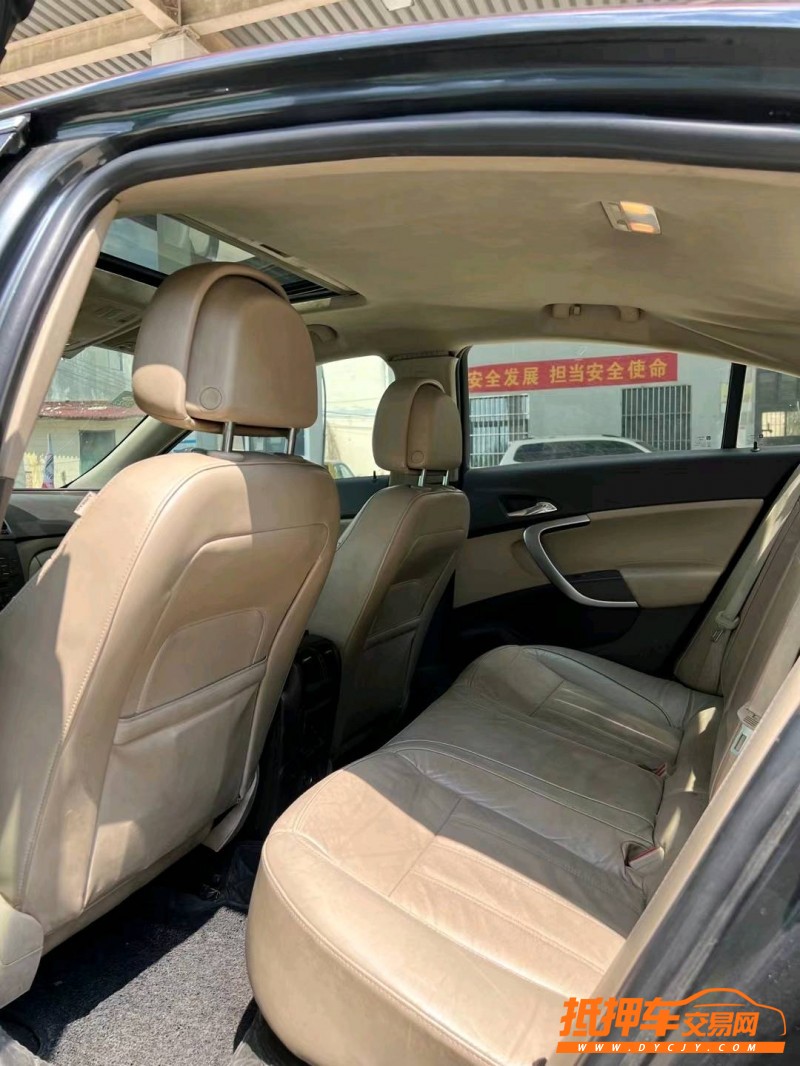 北京11年别克君威3
