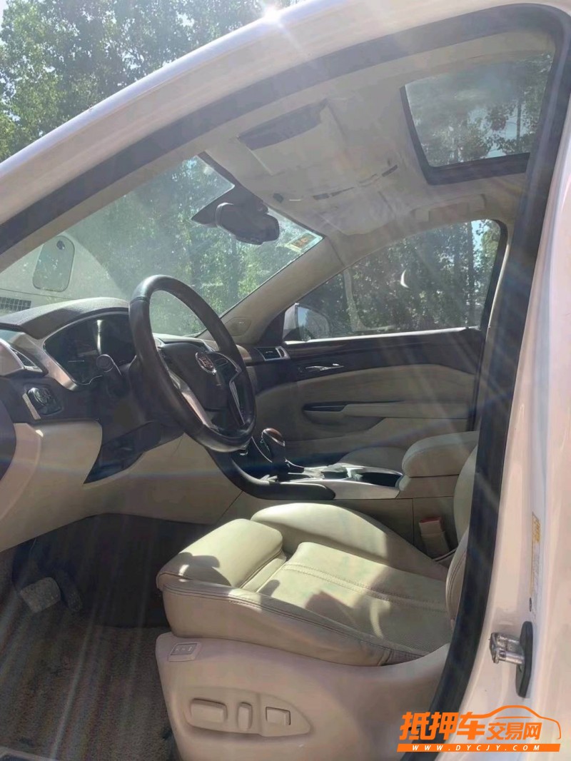 北京14年凯迪拉克SRX3