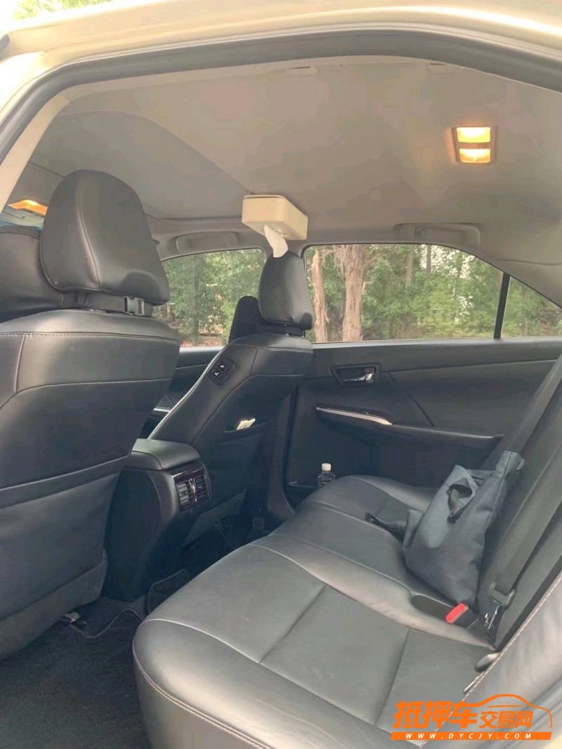 北京17年丰田凯美瑞2