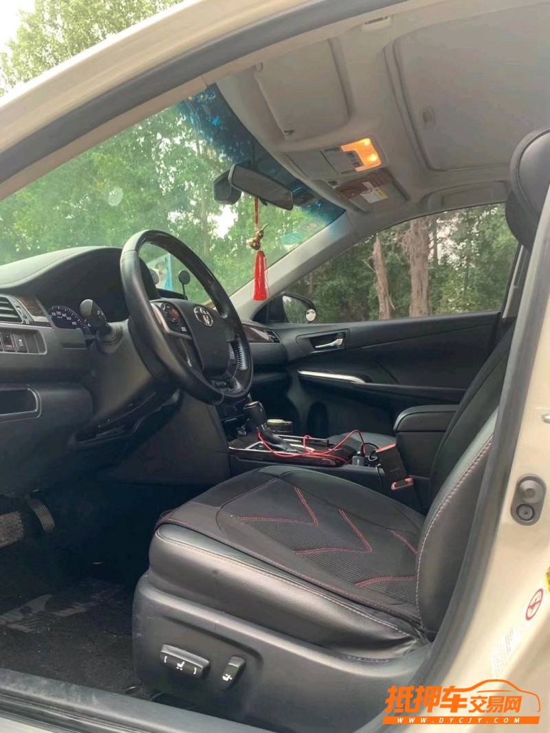 北京17年丰田凯美瑞5