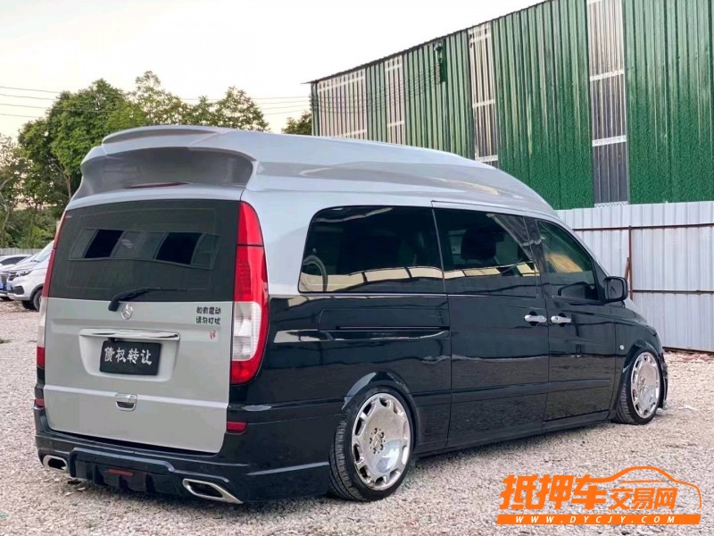 中山13年奔驰威霆3