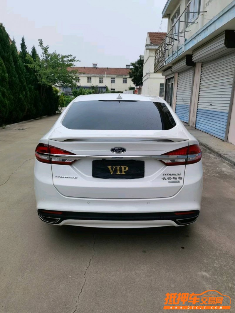 青岛17年福特蒙迪欧9