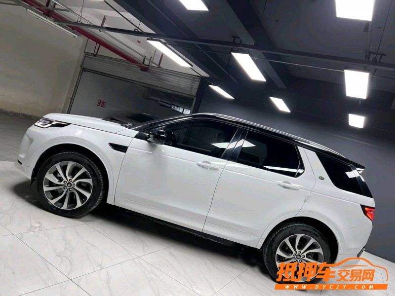 成都20年路虎神行者3