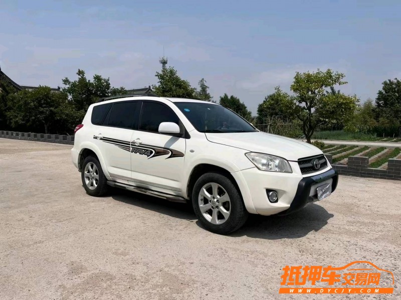 青岛10年丰田RAV42