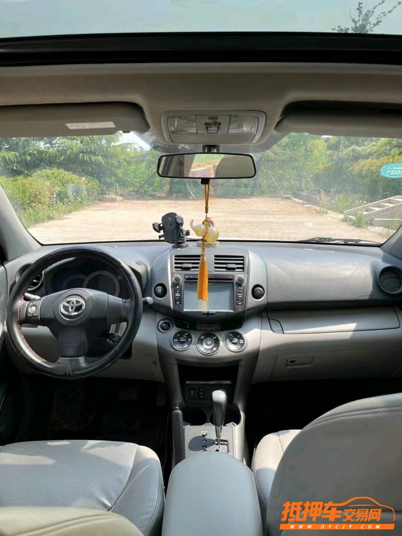 青岛10年丰田RAV46
