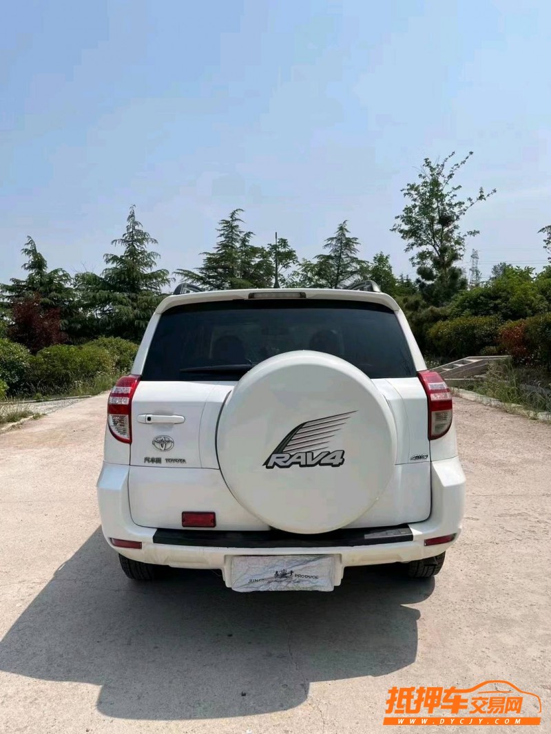 青岛10年丰田RAV48