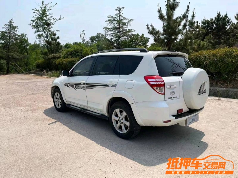 青岛10年丰田RAV49