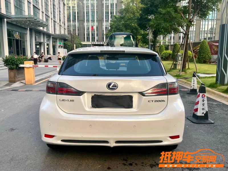 广州13年雷克萨斯CT7