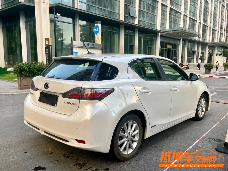 广州13年雷克萨斯CT9