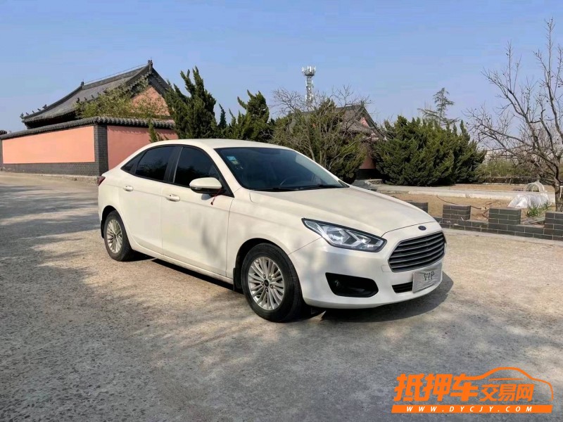 青岛16年福特福睿斯7