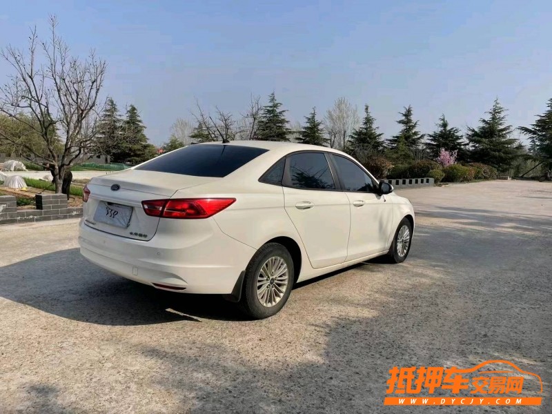 青岛16年福特福睿斯4