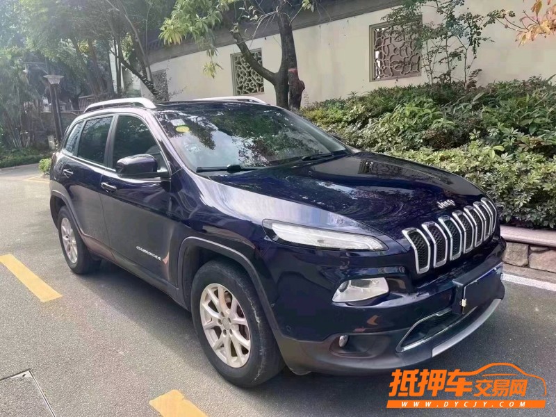 東營16年Jeep自由光2