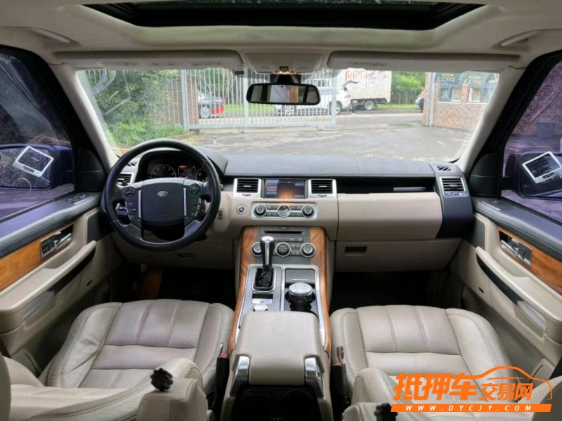 沈阳10年路虎揽胜运动3