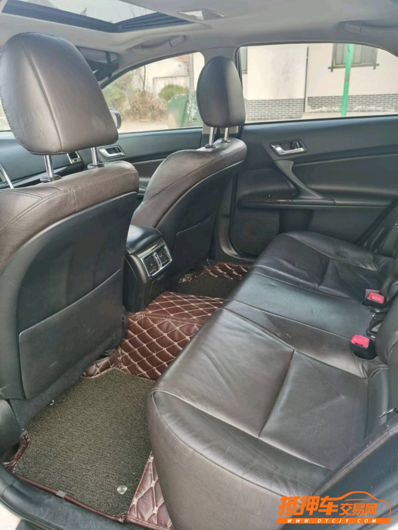 徐州14年丰田锐志5