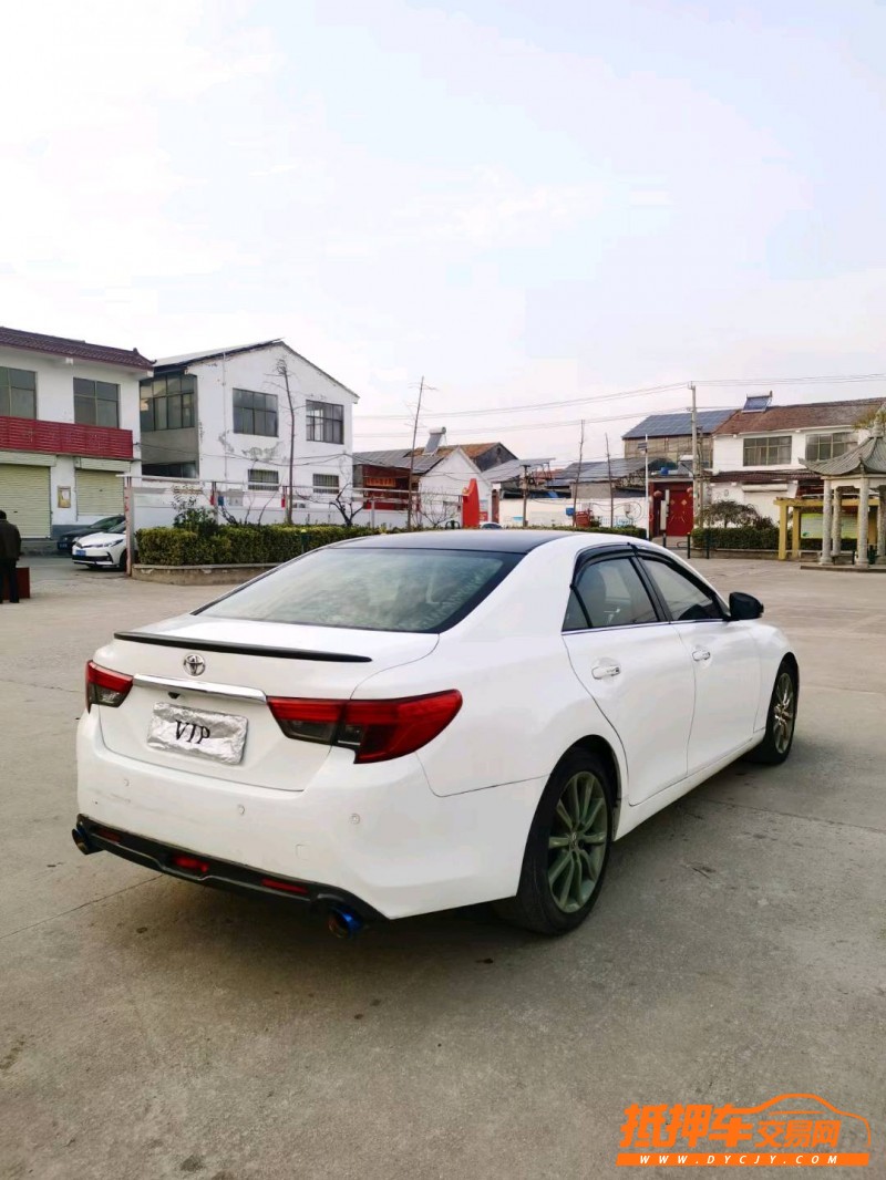 徐州14年丰田锐志7