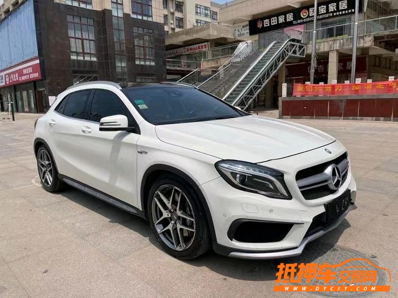 盐城16年奔驰GLA2