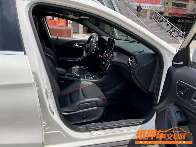 盐城16年奔驰GLA6