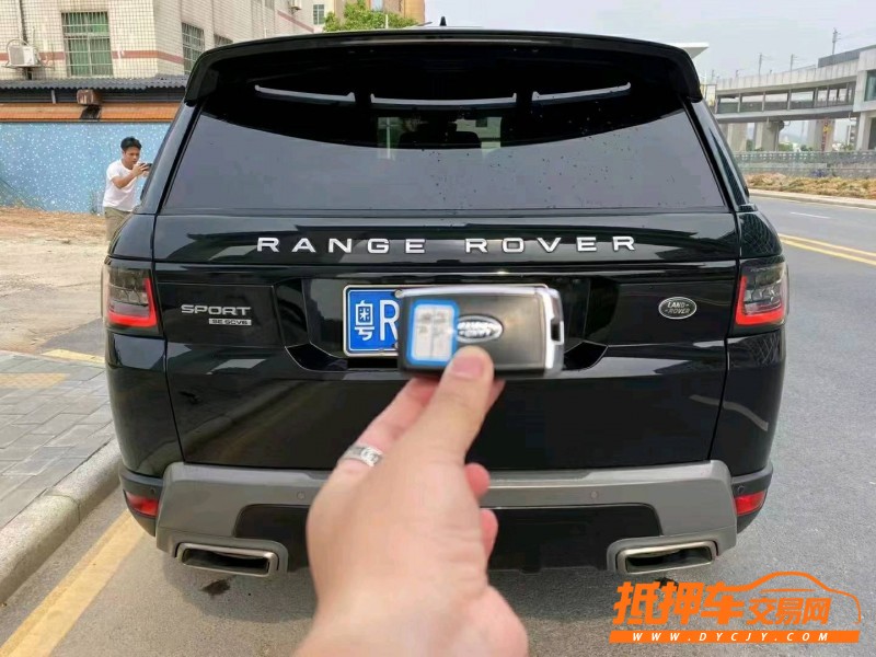 广州19年路虎揽胜运动9