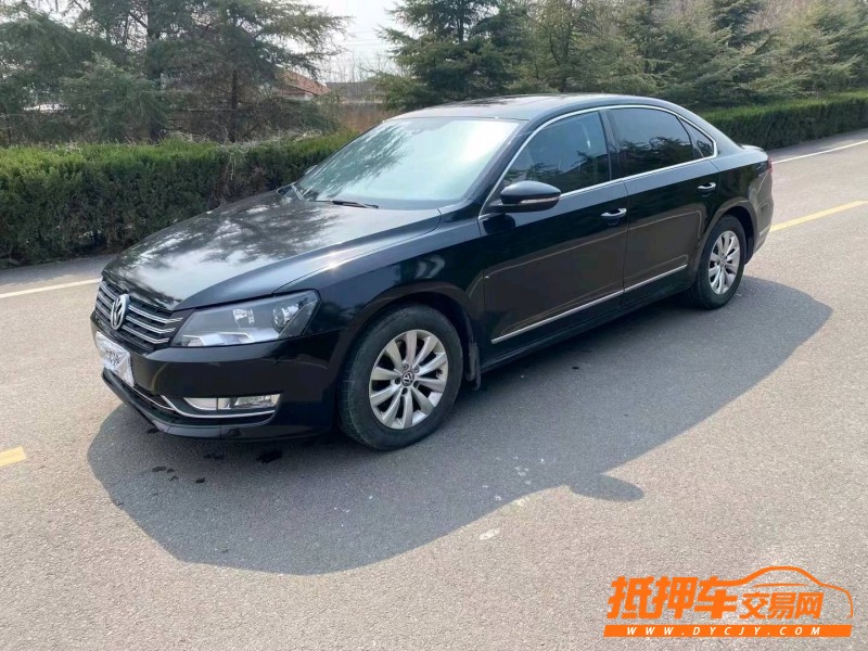 青岛12年大众帕萨特2