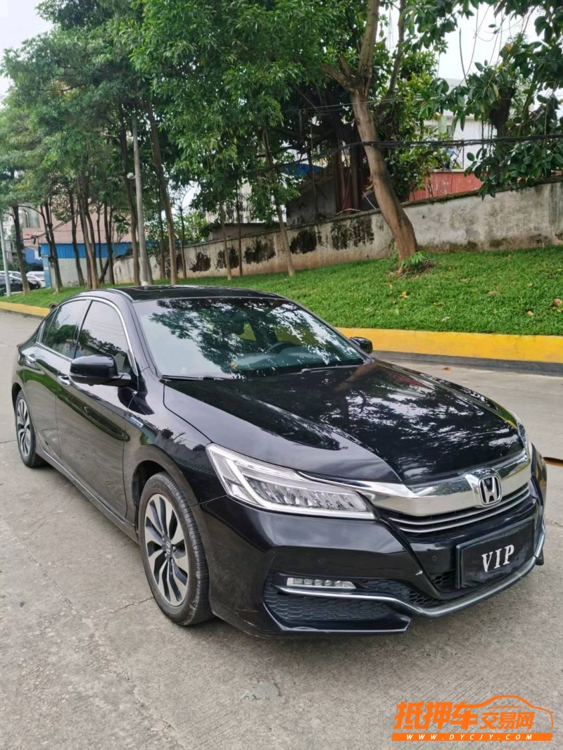 东莞18年本田雅阁3
