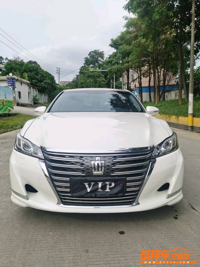 东莞16年丰田皇冠9