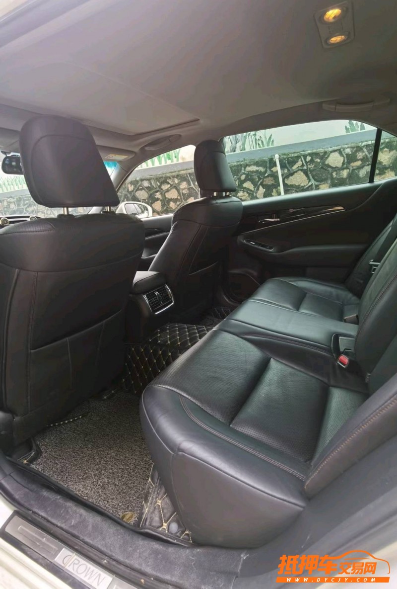 东莞16年丰田皇冠3