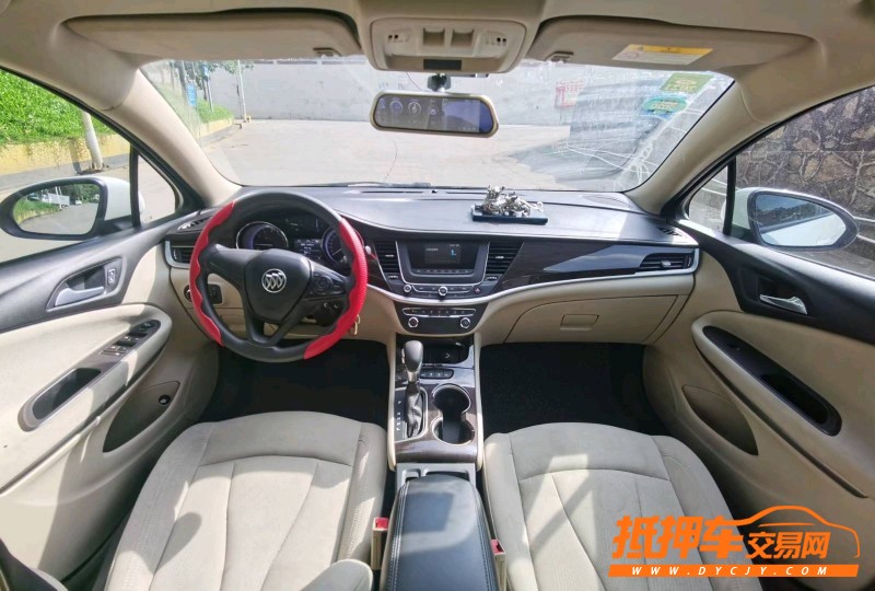 东莞17年别克威朗2